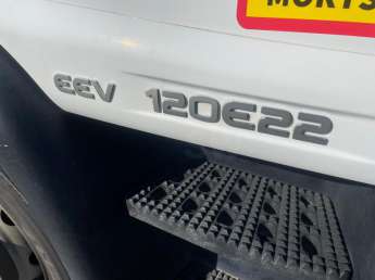 Camion porteur Iveco Eurocargo ML 120 E 22